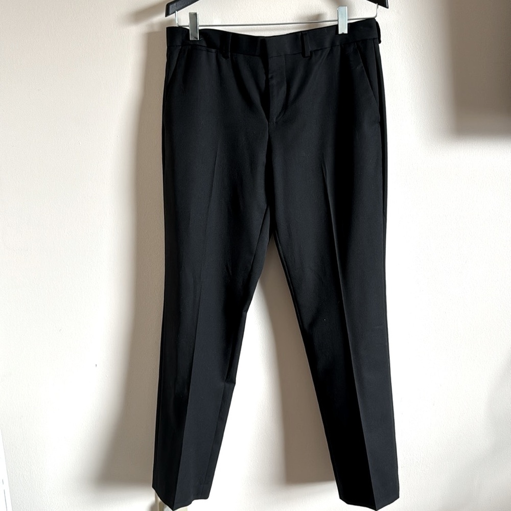 EXPRESS - Men’s Photographer Dress Pants Size 31/32 - Black.